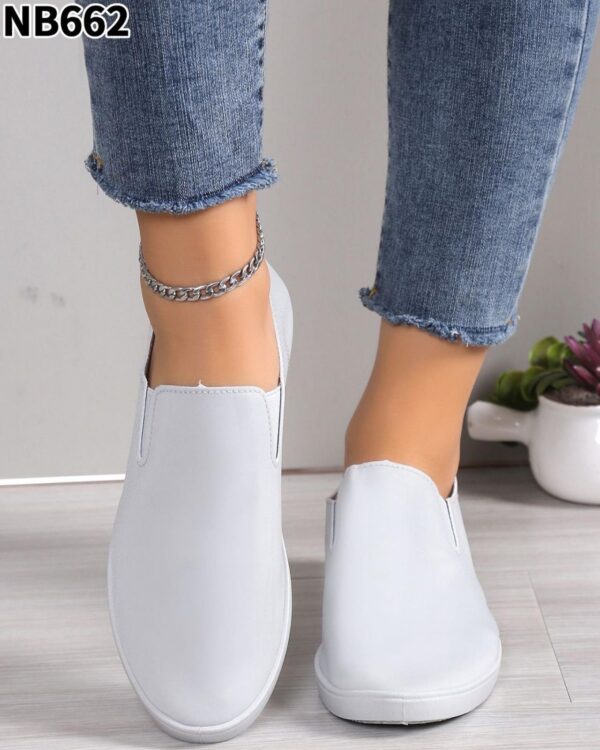 Buty sportowe wsuwane damskie(36-41/12P) kod: NB662